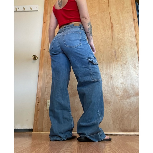 American Eagle Outfitters Women's Straight Leg Blue Jeans - Picture 2 of 5